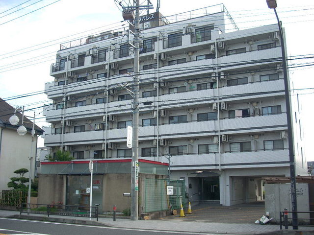 日神パレス鶴間 218号室